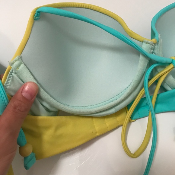 💧Victoria's Secret getaway halter💧 - Picture 4 of 7